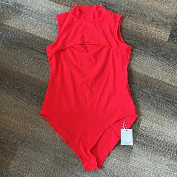 (27)NWT Mangopop  peek a boo bodysuit - Picture 3 of 3